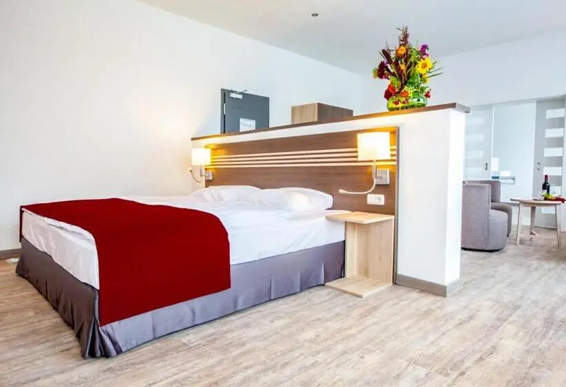 スイート, Ruhr Inn