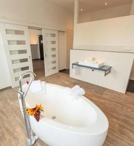 スイート, Ruhr Inn