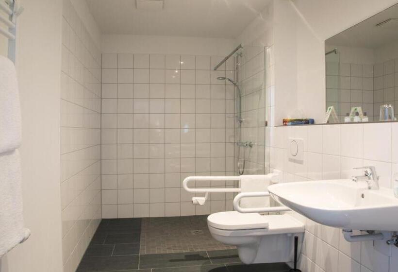 适合残疾人使用的标准间, Ruhr Inn