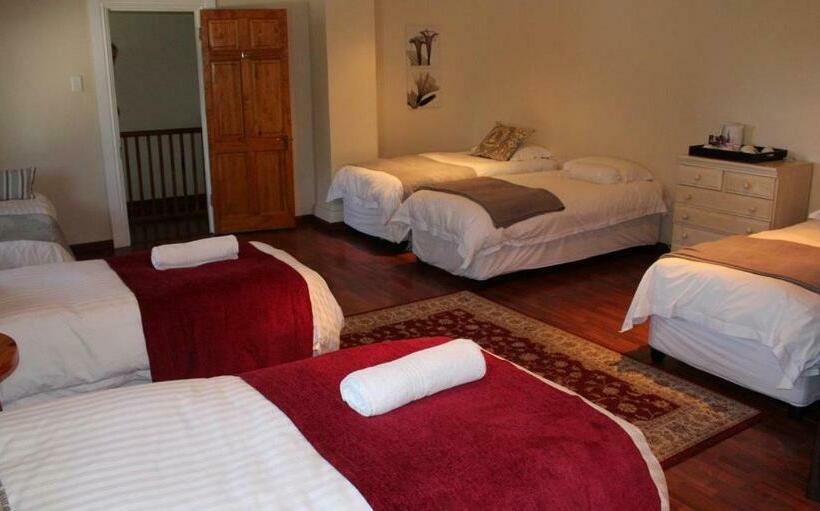 חדר משפחתי, Kearsney Manor