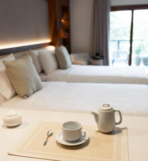 디럭스 스튜디오, Five Hotel & Residences