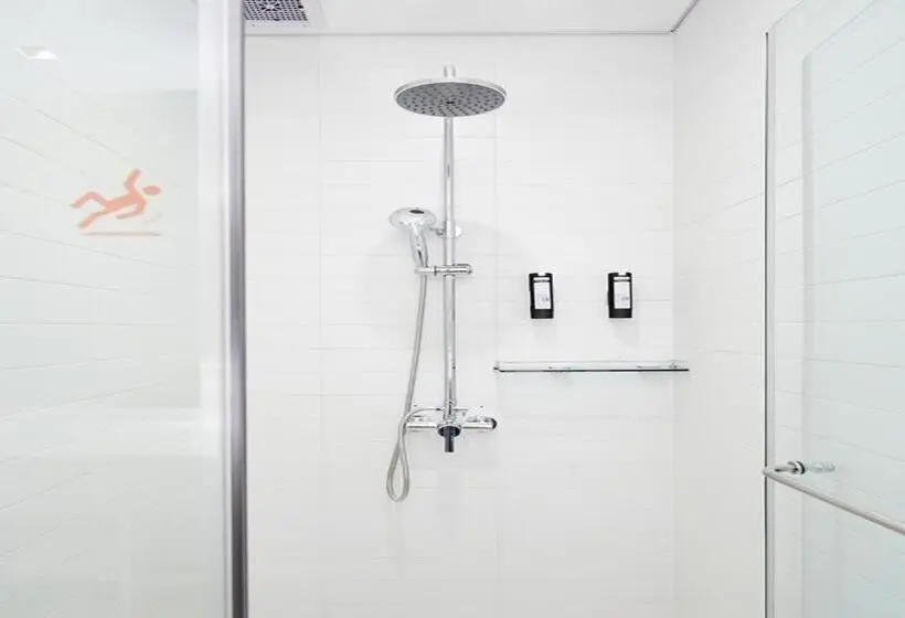 اتاق سوپریور, Grand City Hotel Changwon