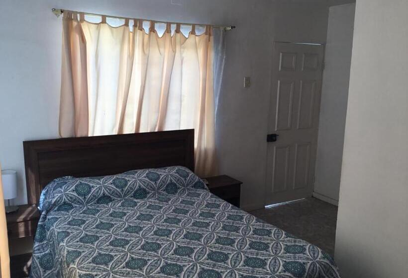 Номер Стандарт, Hostal Playa Brava