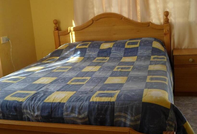 Номер Стандарт, Hostal Playa Brava