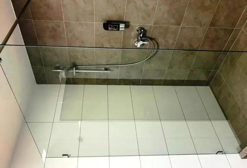 Camera Deluxe, Atrium