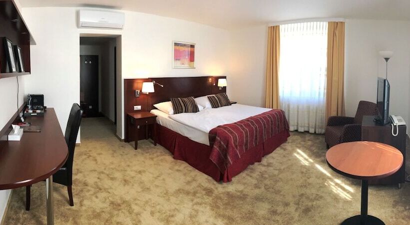 豪华房间, Atrium