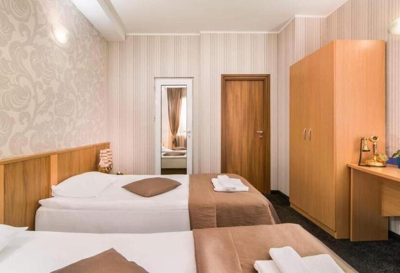 غرفة قياسية, Central Point