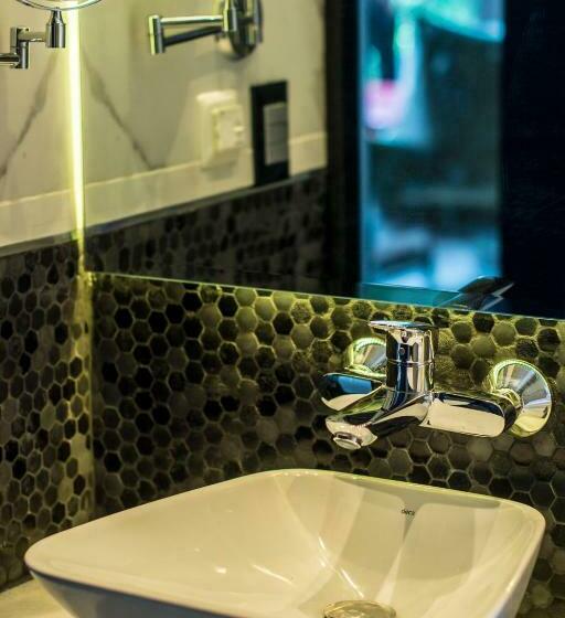 스탠다드 룸, Five Hotel & Residences