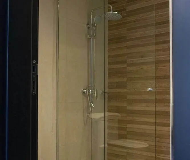 اتاق استاندارد, Five Hotel & Residences