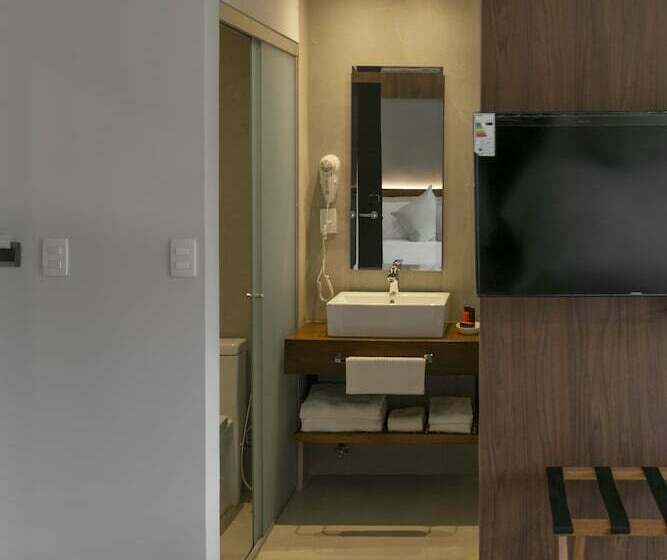 발코니 디럭스 룸, Five Hotel & Residences