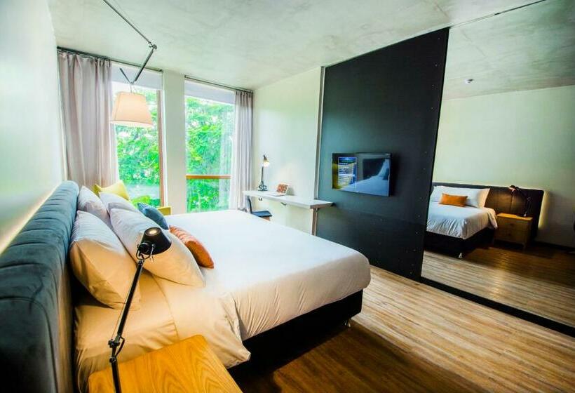 수피리어 룸, Five Hotel & Residences