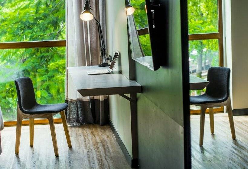 수피리어 룸, Five Hotel & Residences