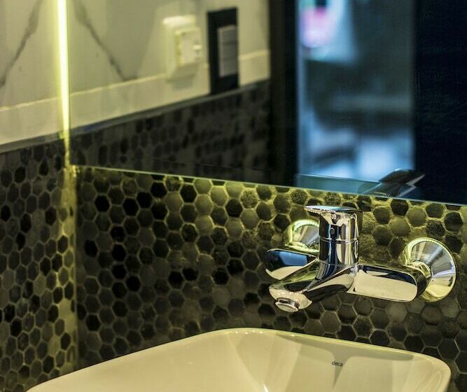 수피리어 룸, Five Hotel & Residences