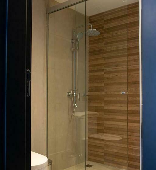 디럭스 스튜디오, Five Hotel & Residences