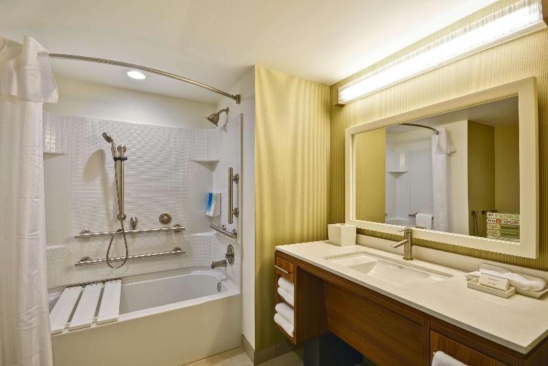 스위트 킹사이즈 침대, Home2 Suites By Hilton Decatur Ingalls Harbor