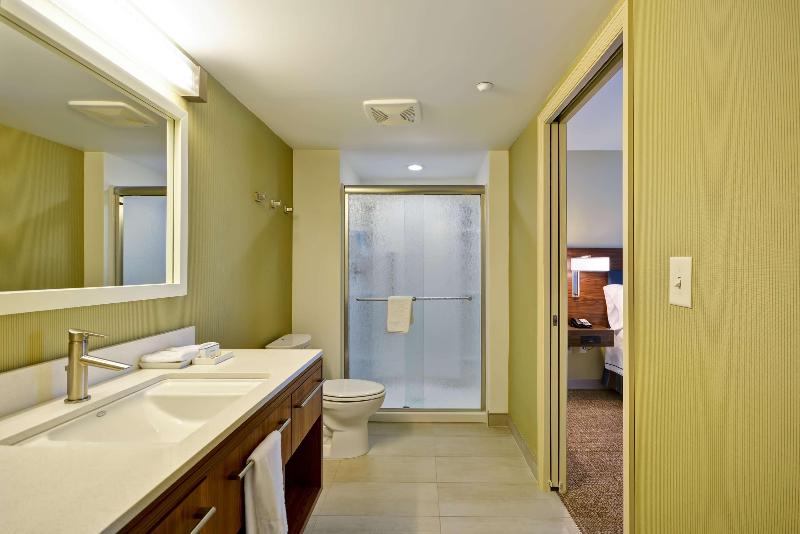 스위트 킹사이즈 침대, Home2 Suites By Hilton Decatur Ingalls Harbor