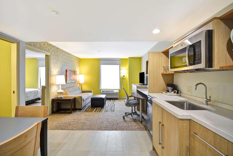 스위트 킹사이즈 침대, Home2 Suites By Hilton Decatur Ingalls Harbor