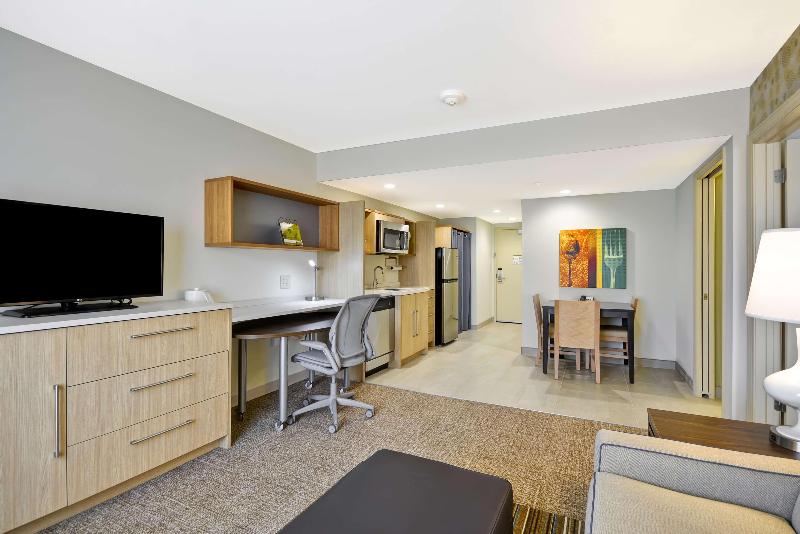 스위트 킹사이즈 침대, Home2 Suites By Hilton Decatur Ingalls Harbor