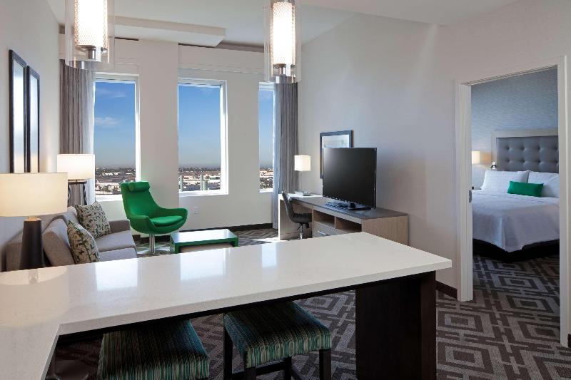 Люкс Кровать Кинг, Homewood Suites By Hilton Los Angeles International Airport