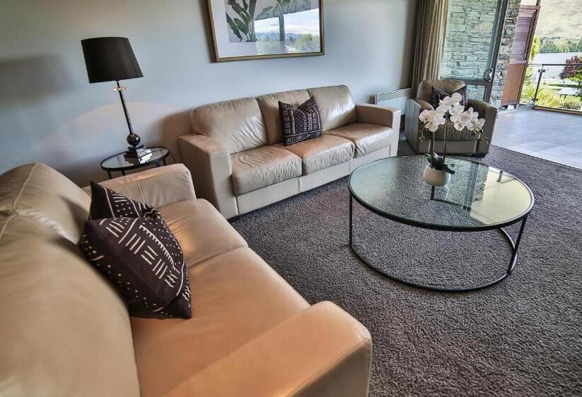 3침실 디럭스 아파트, Lakeside Apartments