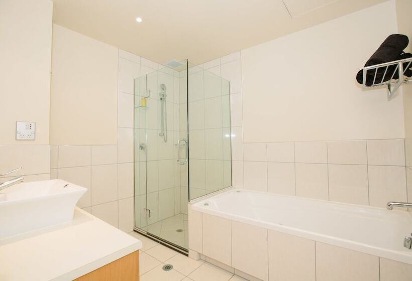 침실 2개 디럭스 아파트, Lakeside Apartments