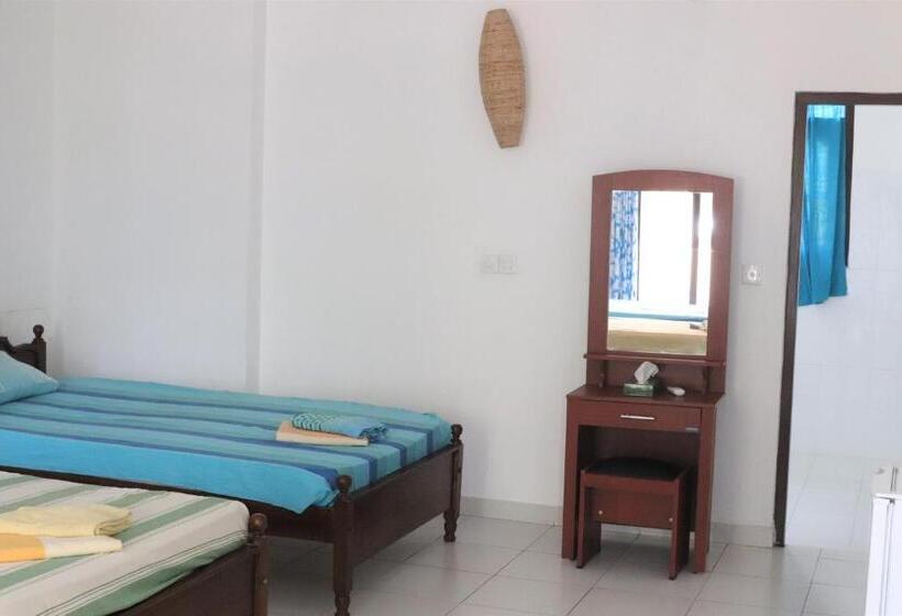 Семейный Номер, Long Beach Guest House