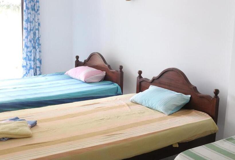 Семейный Номер, Long Beach Guest House