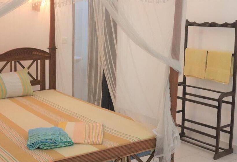 Номер Стандарт, Long Beach Guest House