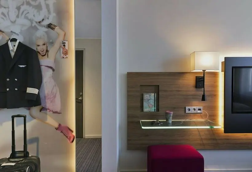 Standard-huone, Moxy Vienna Airport