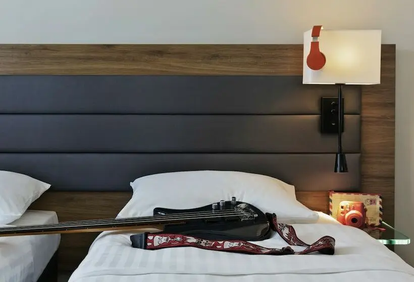 Standard-huone, Moxy Vienna Airport