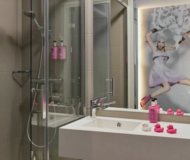 اتاق استاندارد, Moxy Vienna Airport