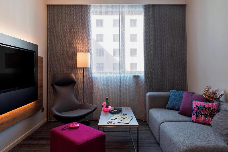 اتاق خانوادگی, Moxy Vienna Airport