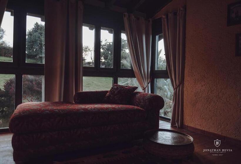 Люкс, Paraje Del Asturcon   Adults Only