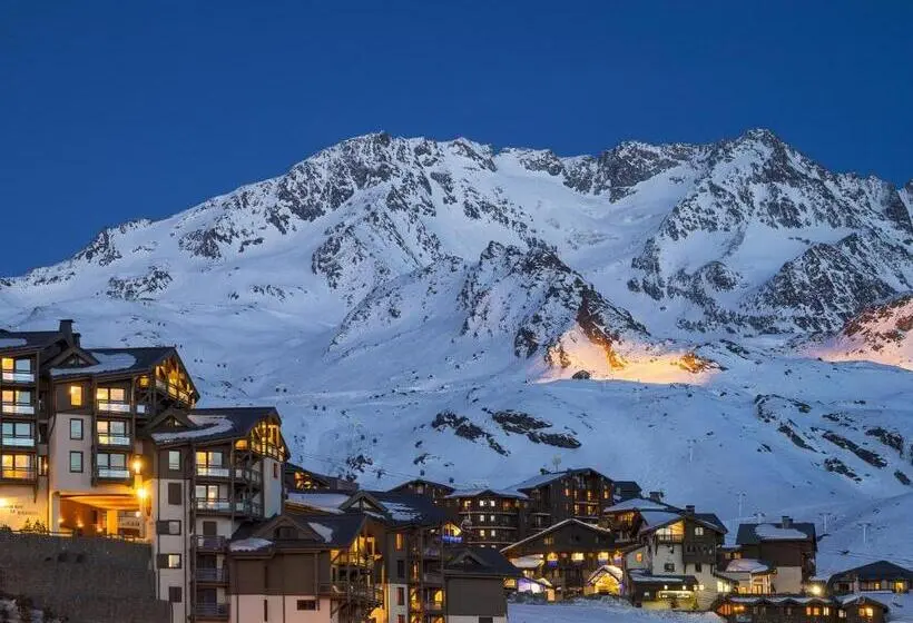 Juniorsviitti, Le Hameau Du Kashmir