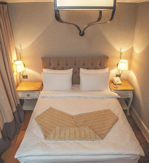 کابین, Sakit Gol   Silent Lake