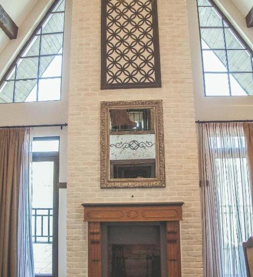 خانه 1 خوابه, Sakit Gol   Silent Lake