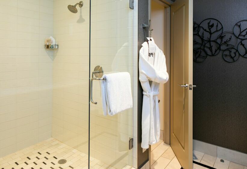 مجموعه ویستا شهر, The Tennessean Personal Luxury