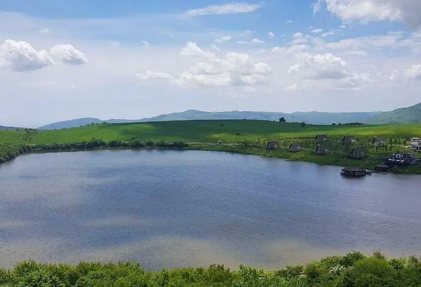کابین, Sakit Gol   Silent Lake