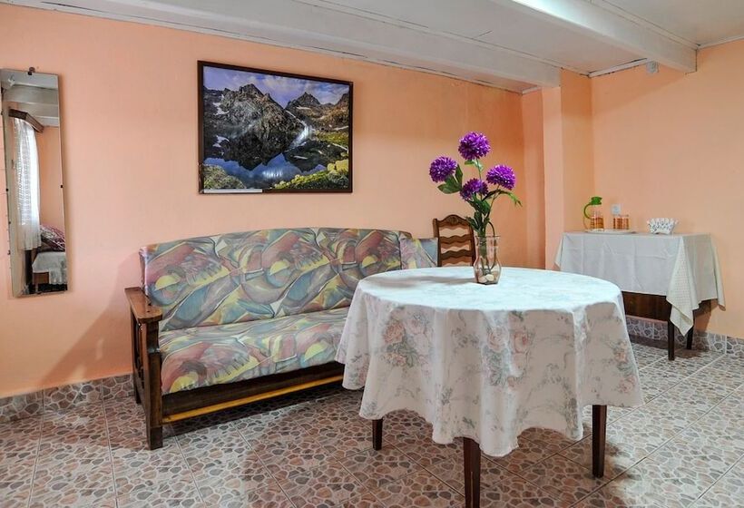 اتاق استاندارد, Manana