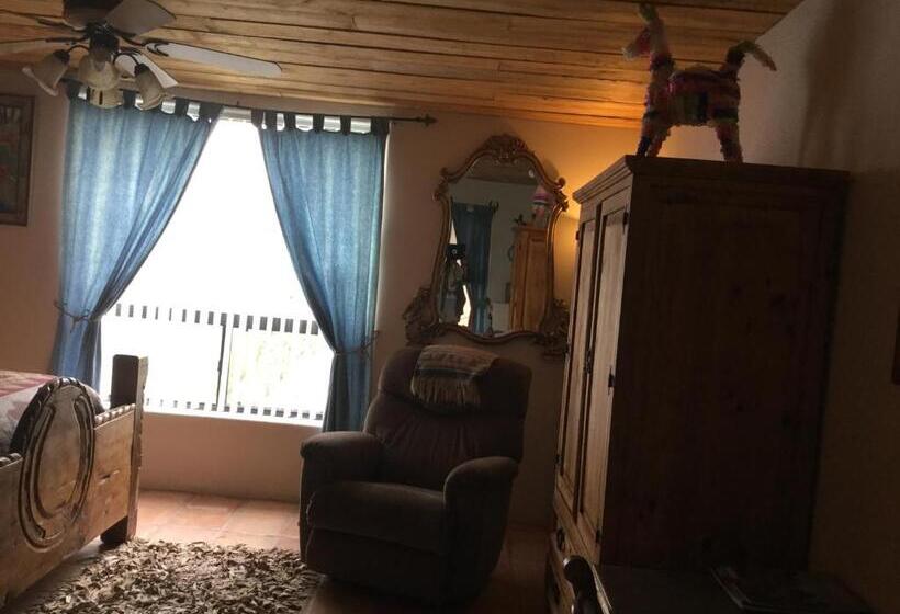 غرفة ديلوكس فردية, Spur Cross Inn