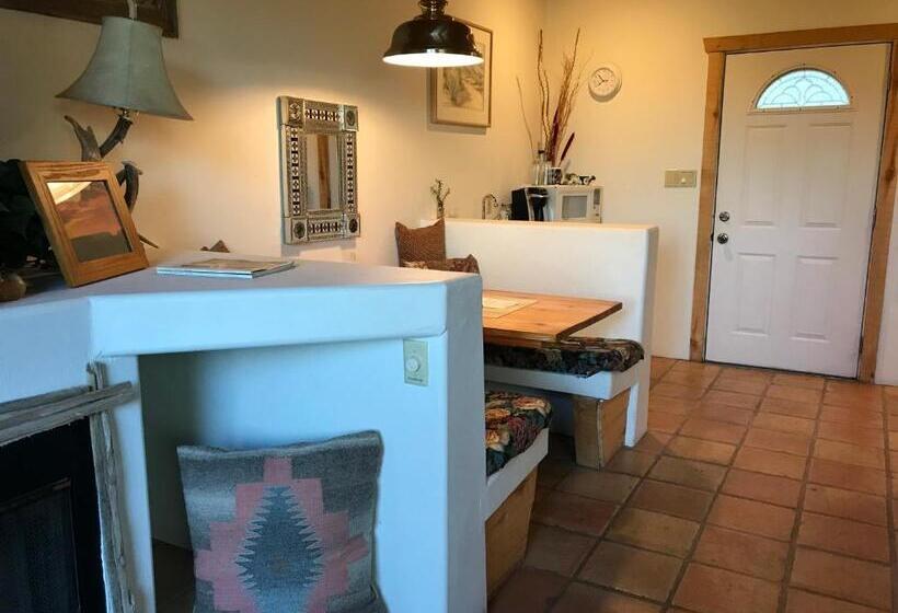 جناح ديلوكس سرير كينج, Spur Cross Inn