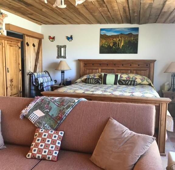 جناح ديلوكس سرير كينج, Spur Cross Inn