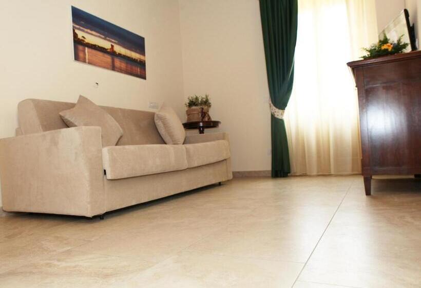 جناح جونيور مطلّ علي البحر, Villa Alba