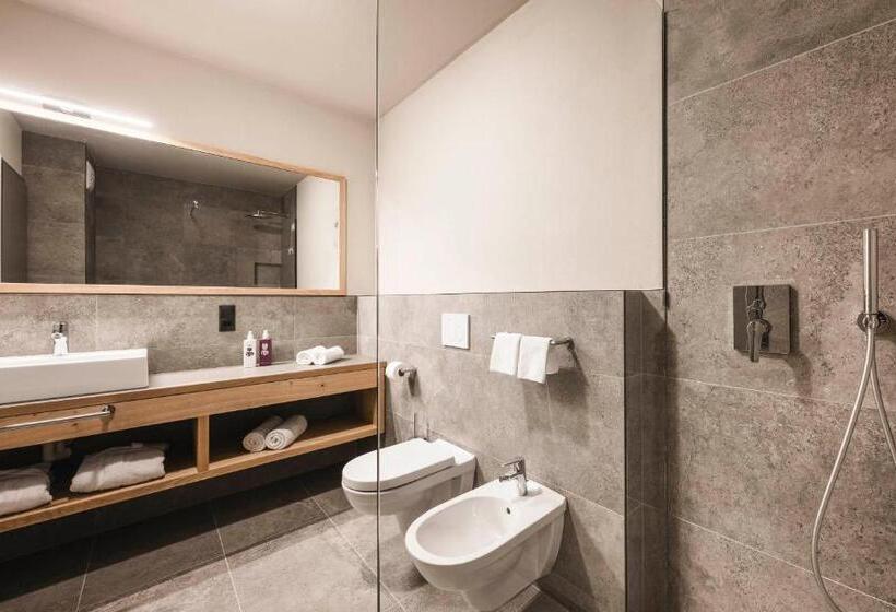 جناح مطلّ علي الحديقة, Familienhotel Viktoria