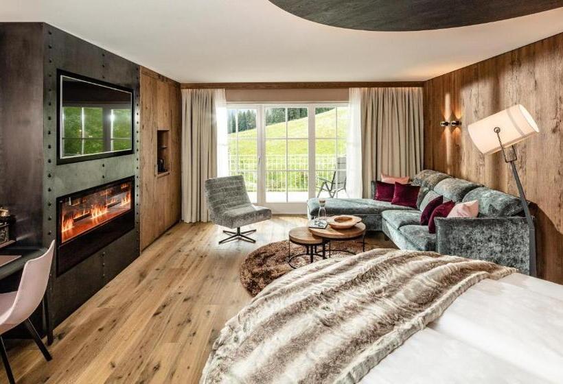 デラックススイート, Alpine Luxury Spa Resort Schwarzenstein