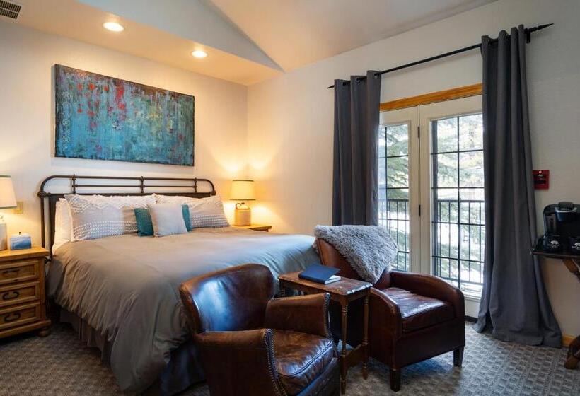 اتاق لوکس با تخت بزرگ, Black Bear Lodge