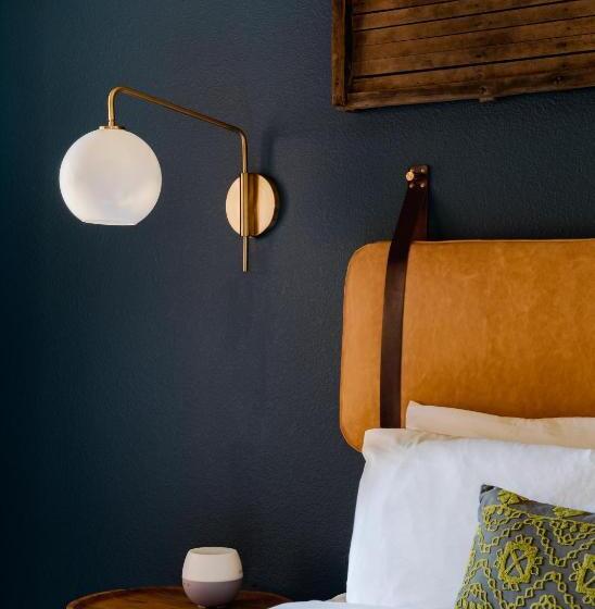 اتاق سوپریور با تخت بزرگ, Black Bear Lodge