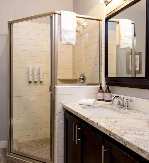 اتاق استاندارد با تخت بزرگ, Black Bear Lodge