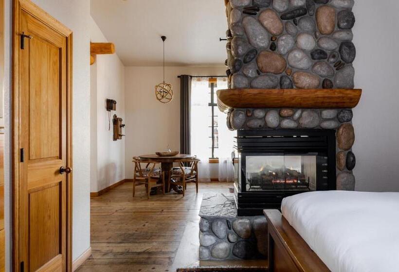 خانه 1 خوابه, Black Bear Lodge