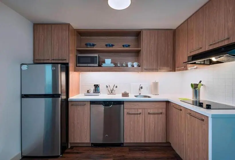 Executive-sviitti King-vuode, Element Palmdale